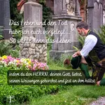 Ab und zu entsteht die Frage über christliche Bestattung: entweder Beerdigung oder Brandbestattung?