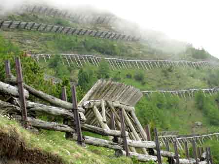 Lawinengitter -- Malbun, Liechtenstein